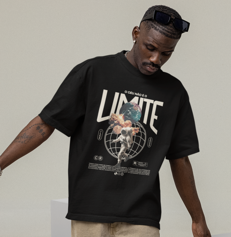 Camiseta Oversized O Céu não é o Limite